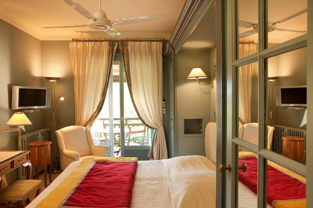 Chambre Double Supérieure 4-Terrasse Panoramique- Spa- Côté Jardins